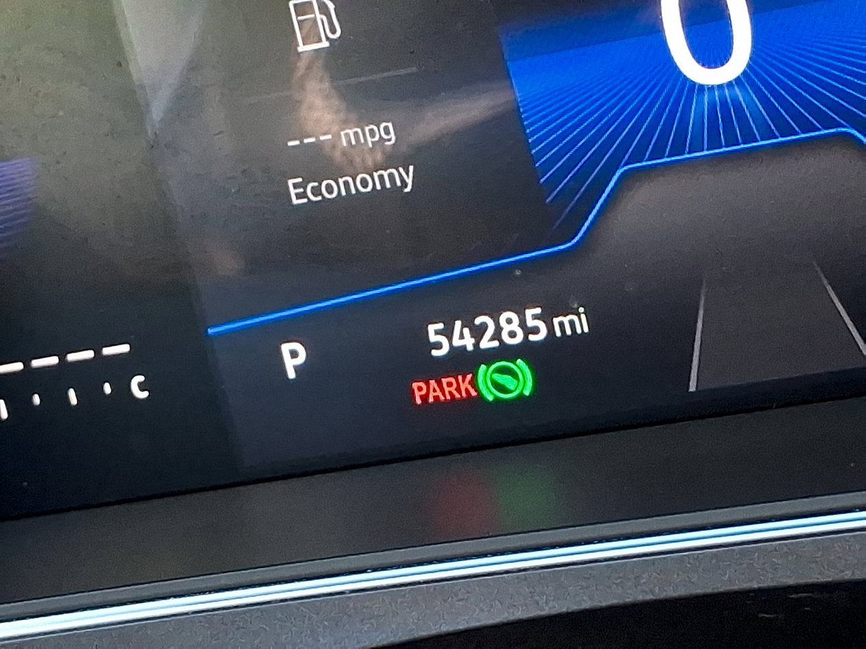 Certified 2024 Volkswagen Tiguan S FWD image 19