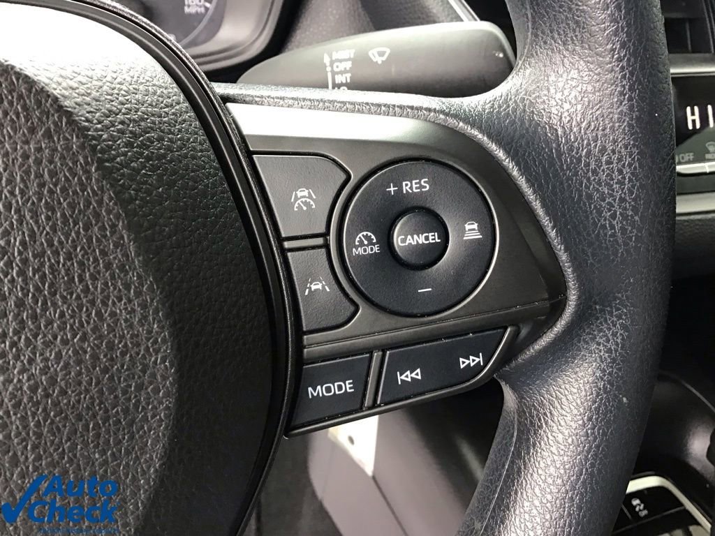 Used 2024 Toyota Corolla LE image 31