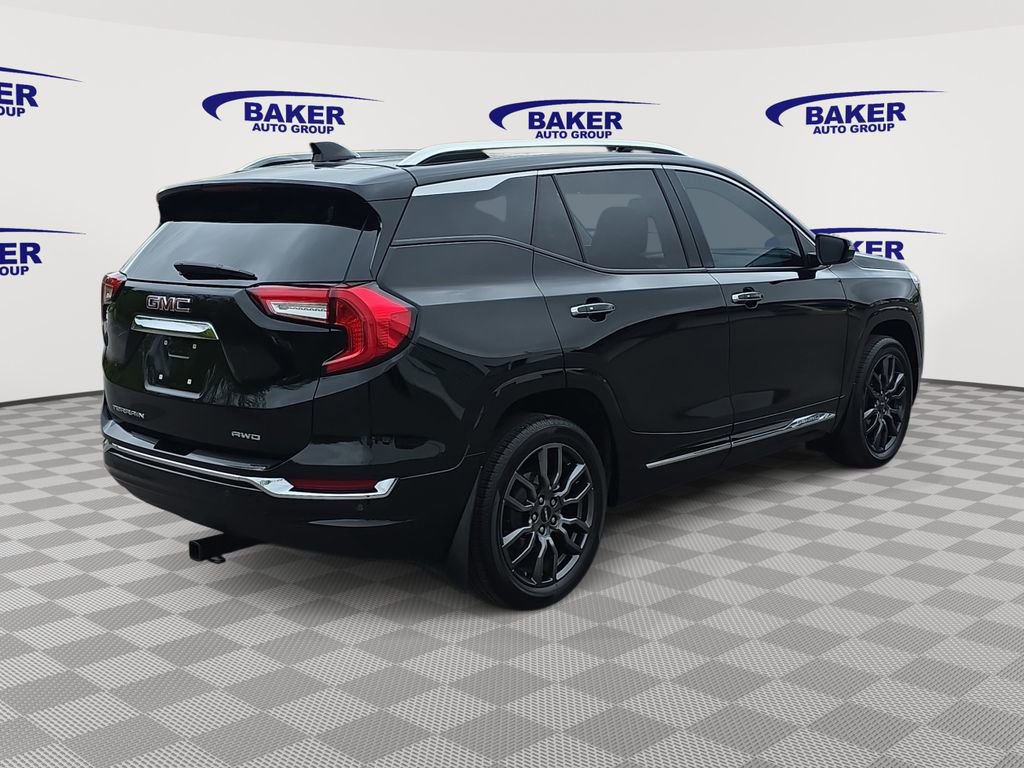 Used 2022 GMC Terrain Denali w/ Black Diamond Edition AWD/4WD image 5