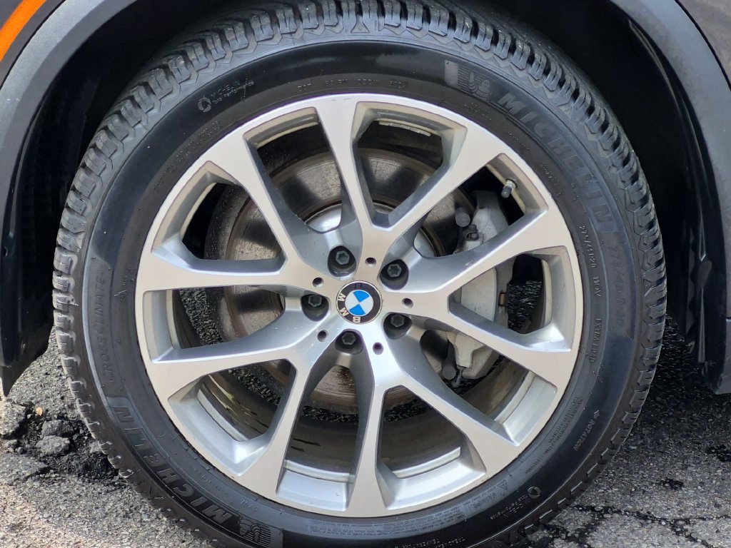 Used 2019 BMW X5 xDrive40i w/ Premium Package 2 AWD/4WD image 10