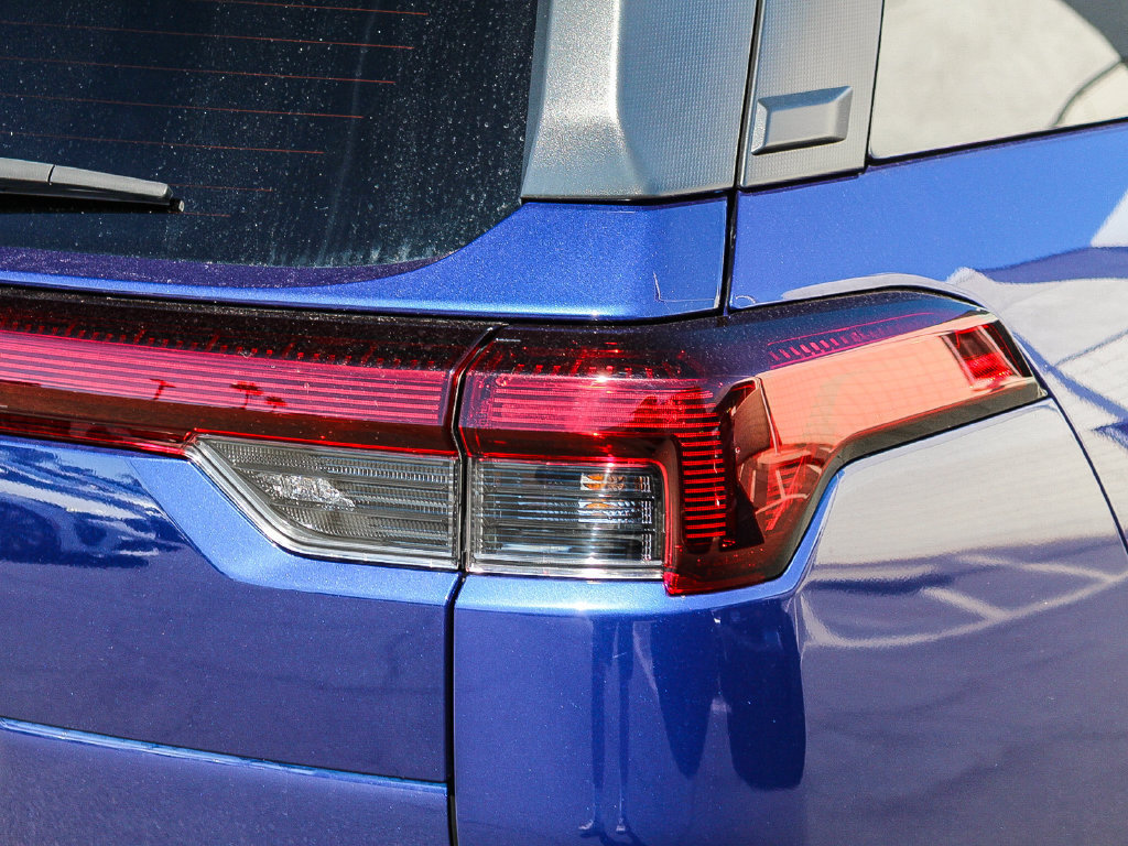 New 2026 Subaru Outback Limited AWD/4WD image 7