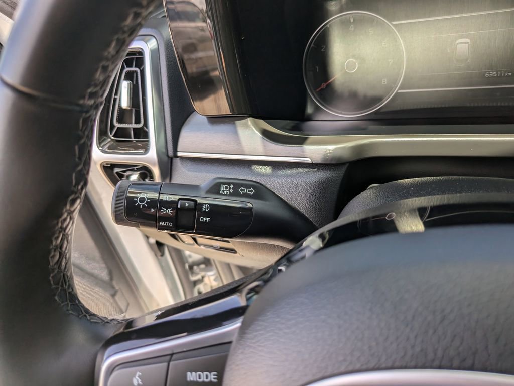 Certified 2022 Kia Sorento SX FWD image 29