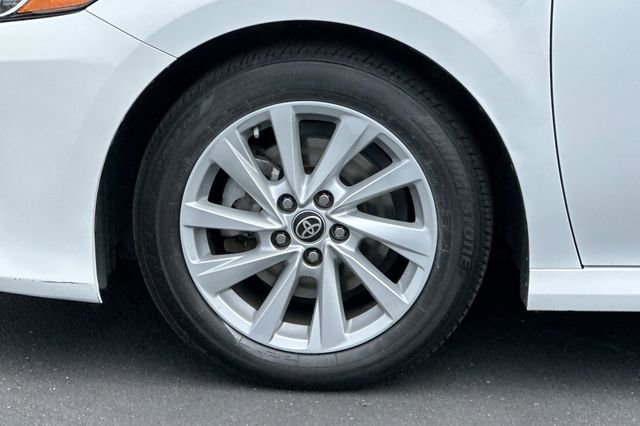 Used 2022 Toyota Camry LE FWD image 29