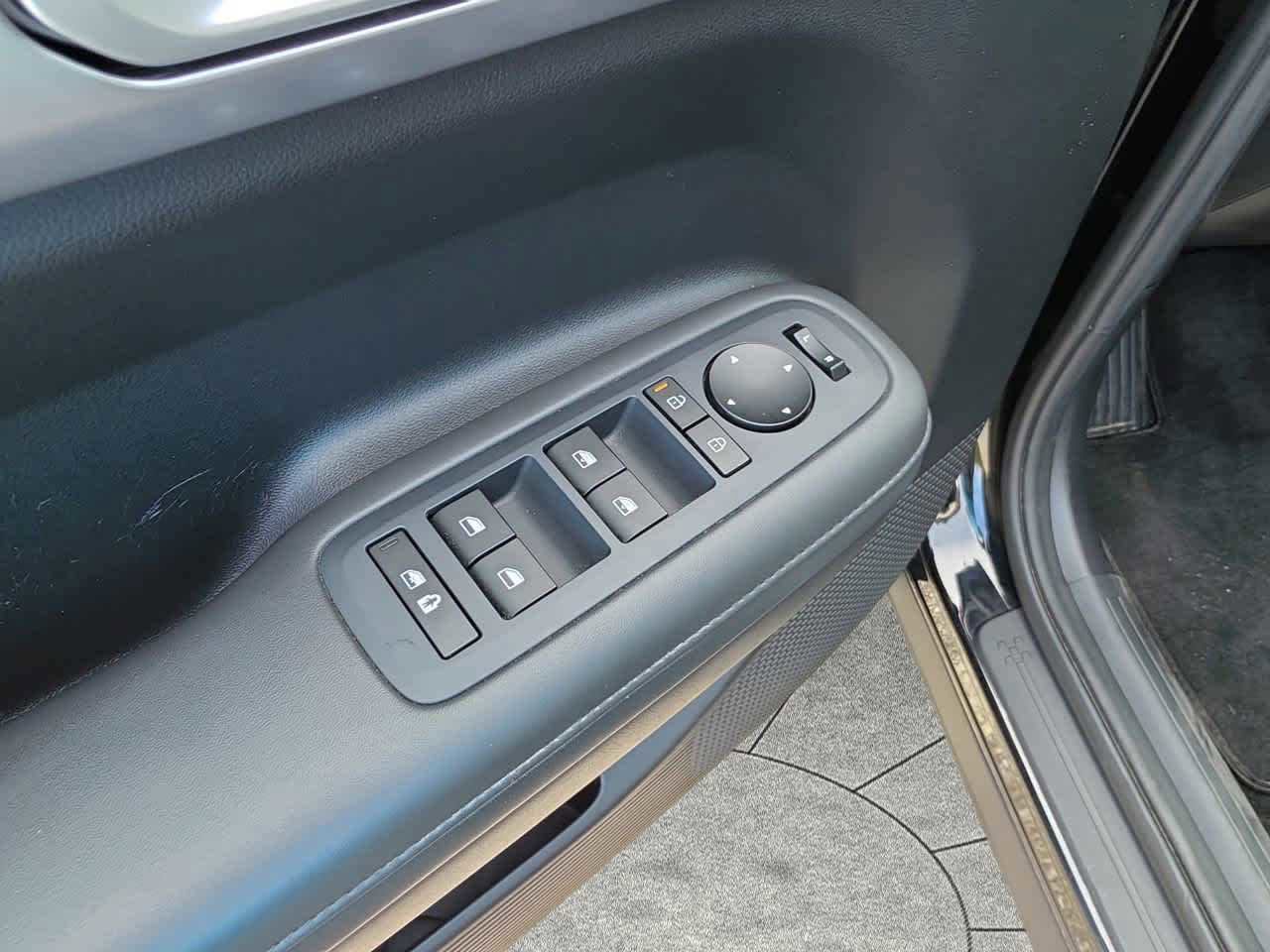 Used 2024 Hyundai Santa Fe XRT image 16