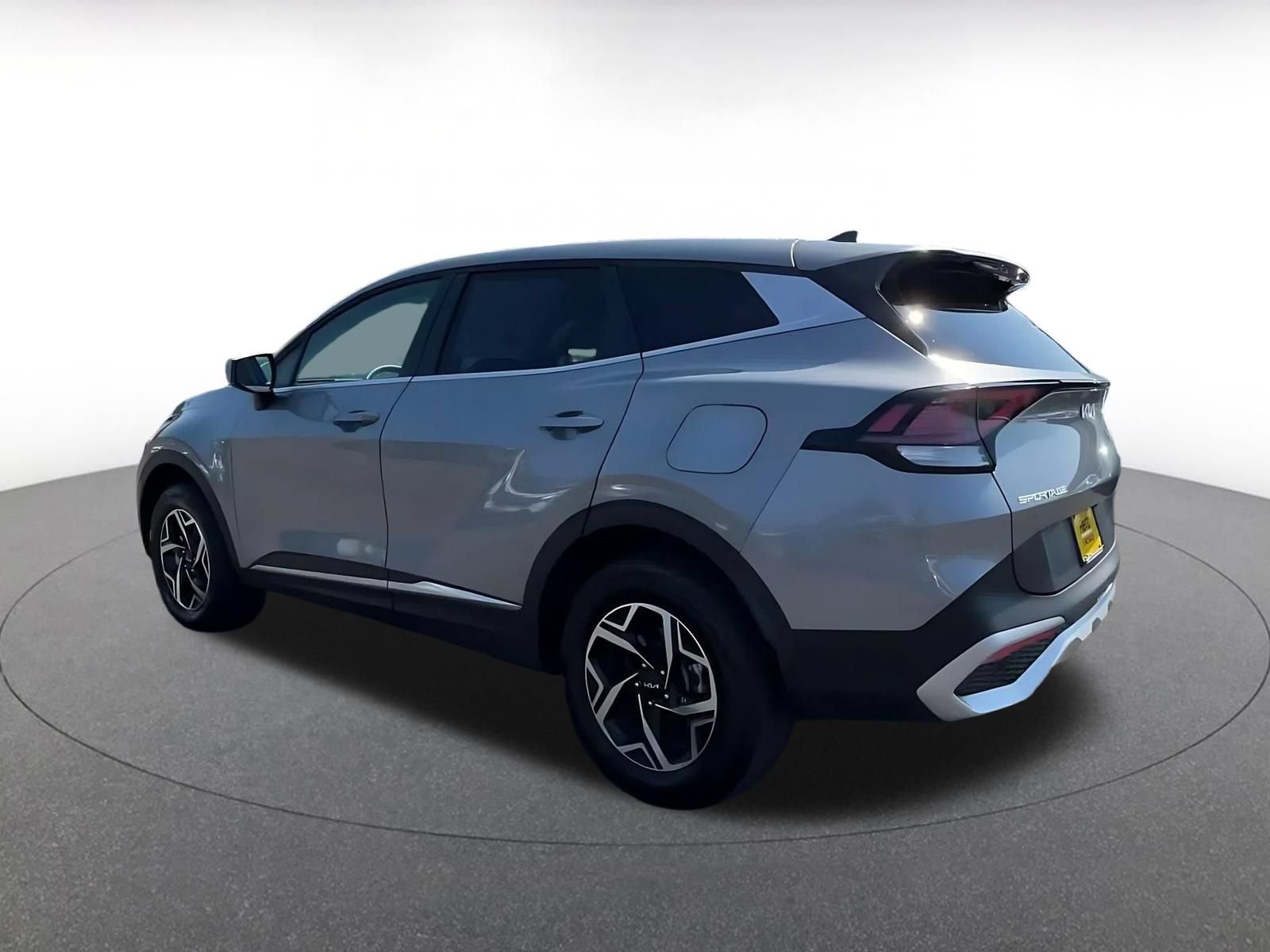 Used 2023 Kia Sportage LX AWD/4WD image 9
