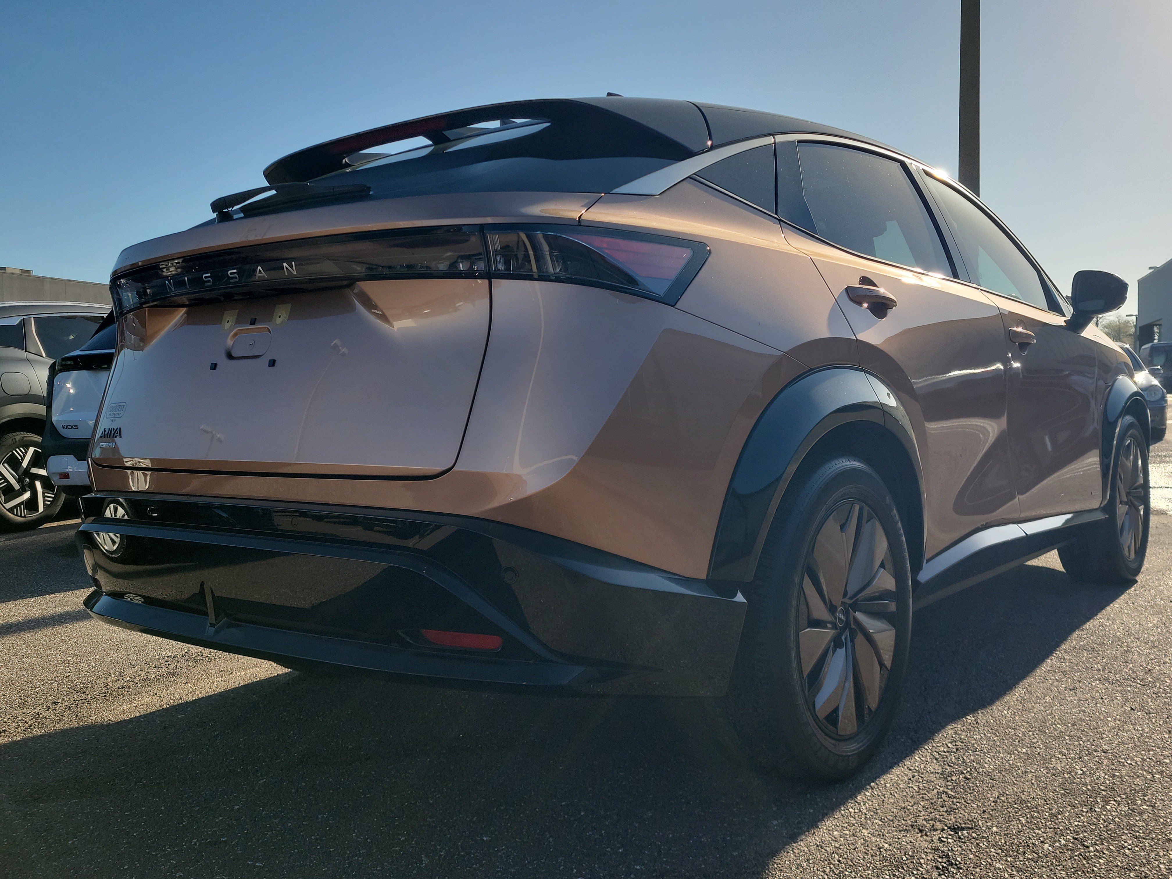 Certified 2023 Nissan Ariya FWD image 5