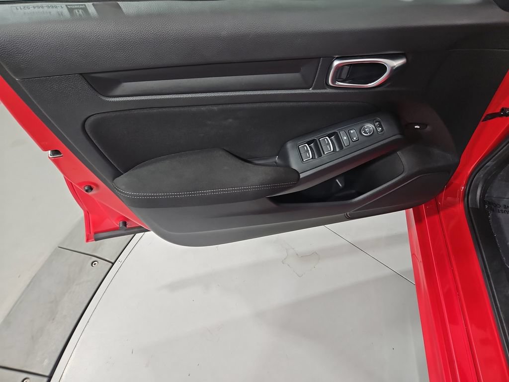 Used 2025 Honda Civic Sport image 10