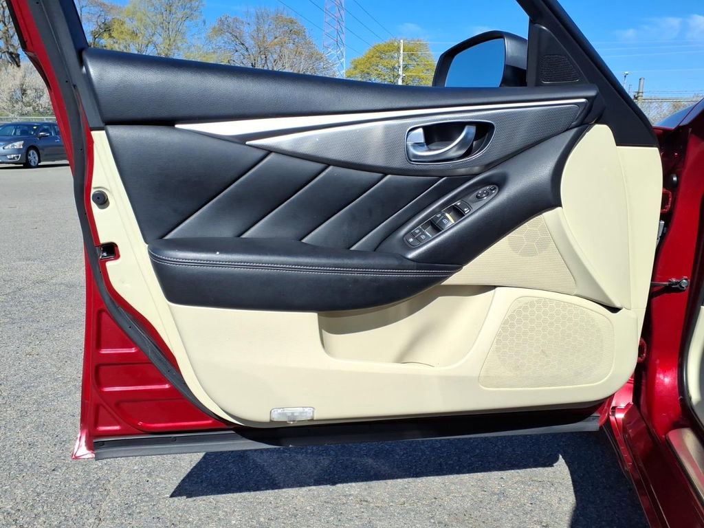 Used 2015 INFINITI Q50 Premium w/ All Weather Package image 9