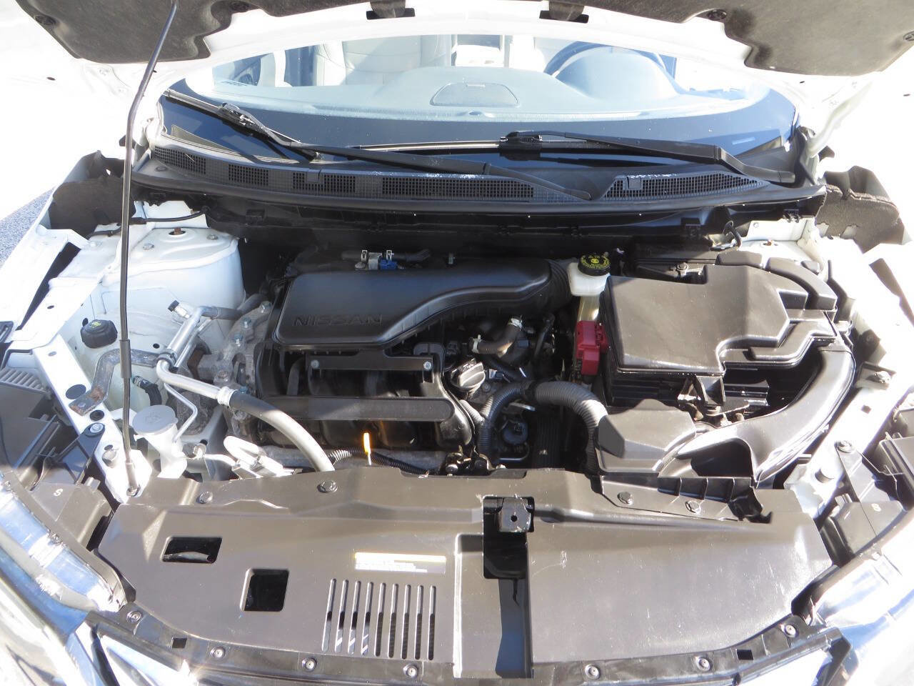 Used 2022 Nissan Rogue Sport SL w/ Premium Package image 28