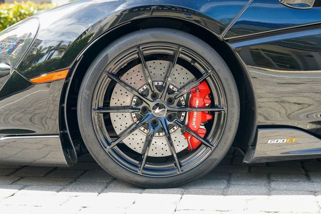 Used 2019 McLaren 600LT RWD image 14