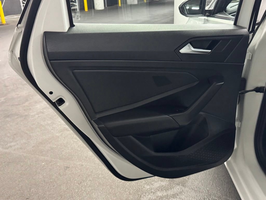 Used 2019 Volkswagen Jetta R-Line w/ R-Line Cold Weather Package FWD image 19