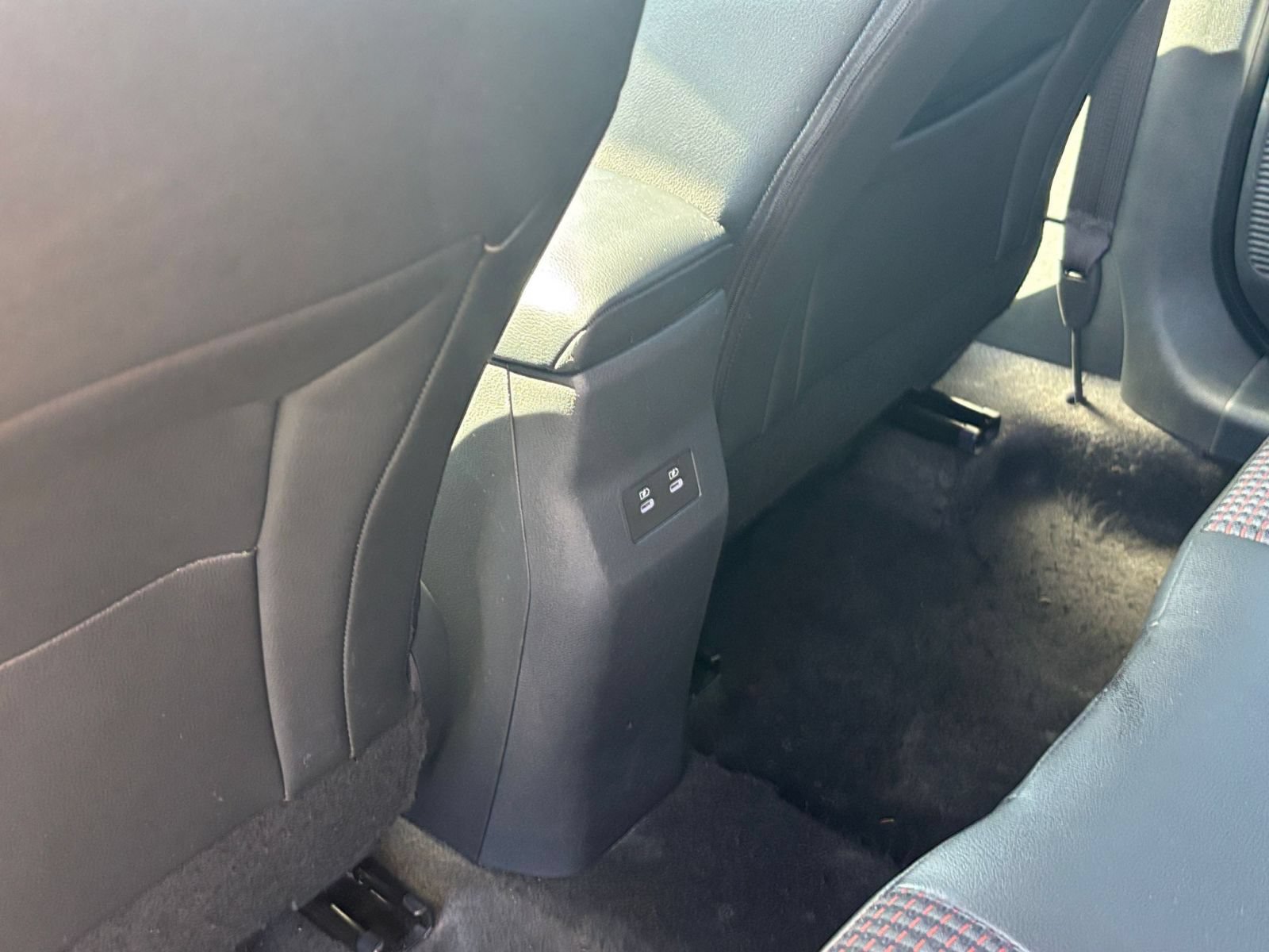 Used 2026 Nissan Kicks SR FWD image 22
