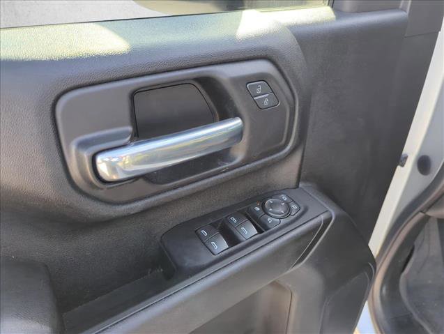 Used 2021 Chevrolet Silverado 2500 Custom w/ Custom Value Package image 7