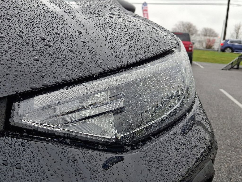 Certified 2025 Ford Escape Active w/ Tech Pack #1 image 9