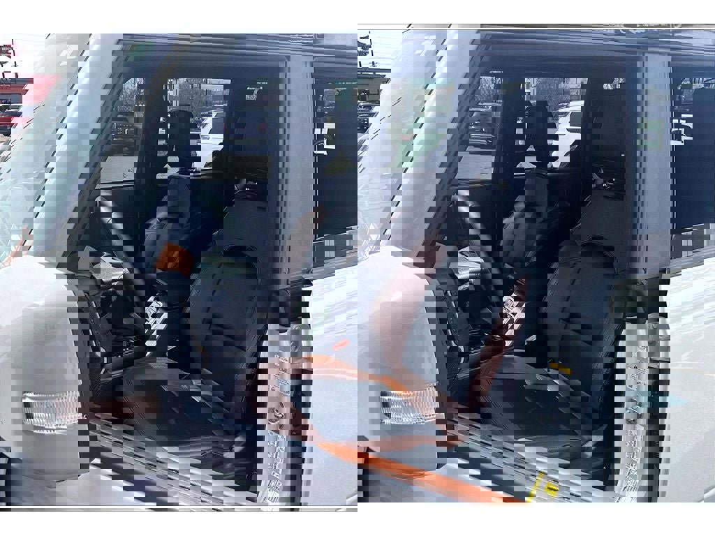 Used 2024 Ford Bronco Outer Banks image 28