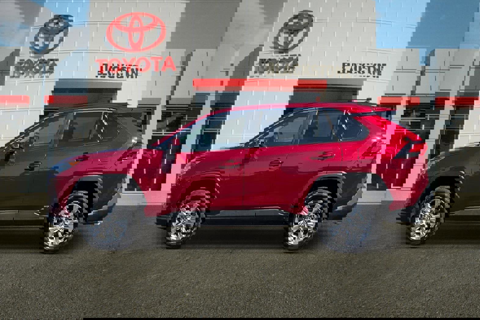 Certified 2022 Toyota RAV4 LE image 6