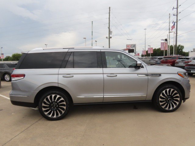 Certified 2024 Lincoln Navigator Black Label AWD/4WD image 8