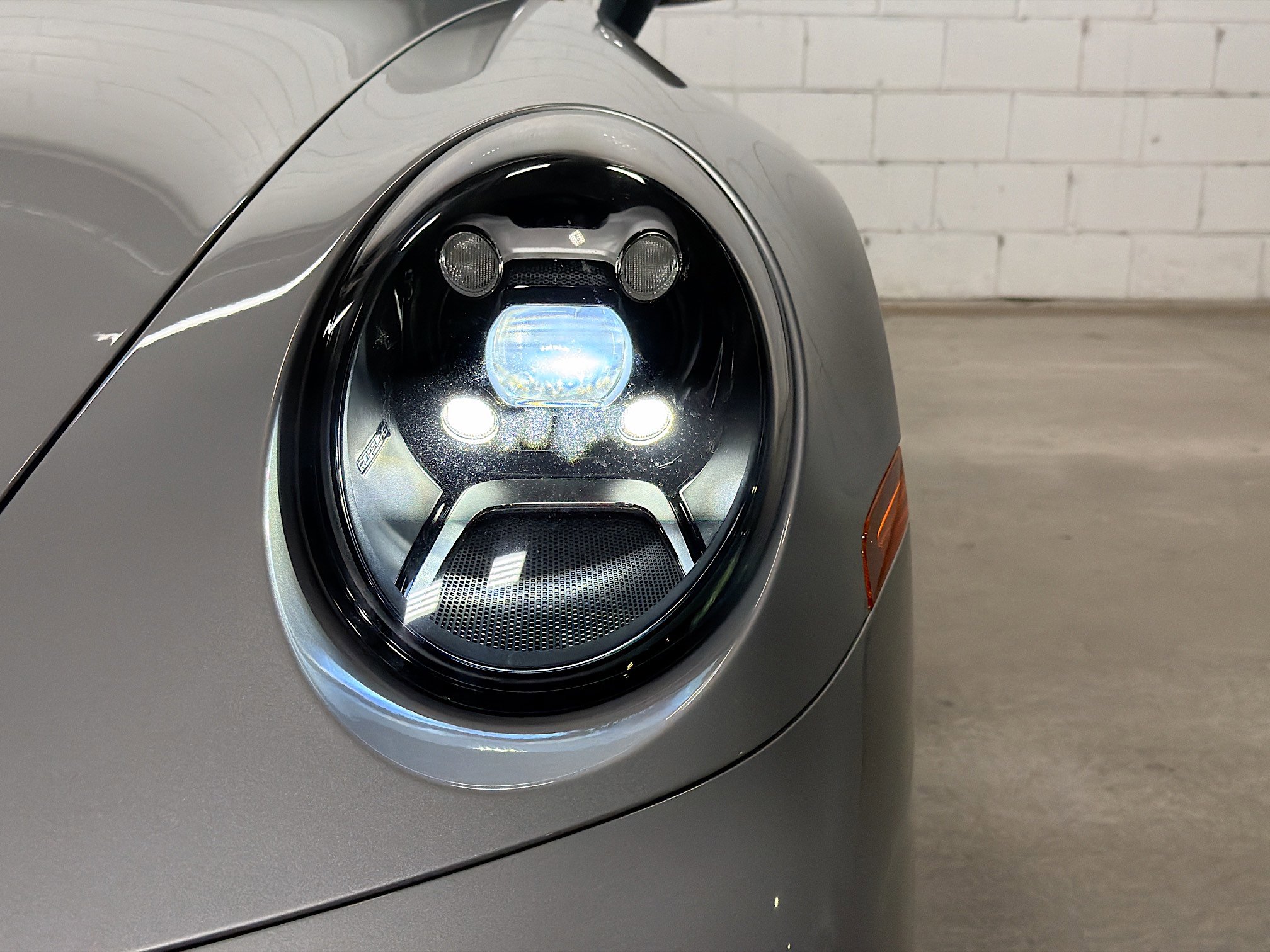 Used 2024 Porsche 911 Carrera RWD image 10