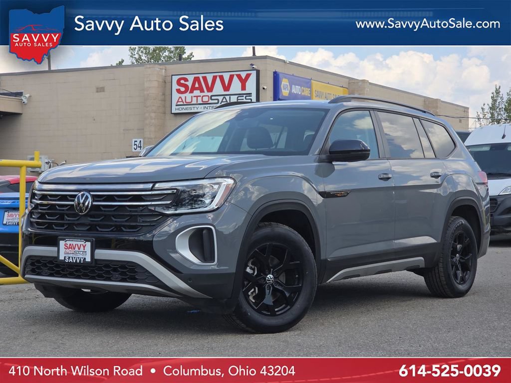 Used 2024 Volkswagen Atlas Peak Edition SE