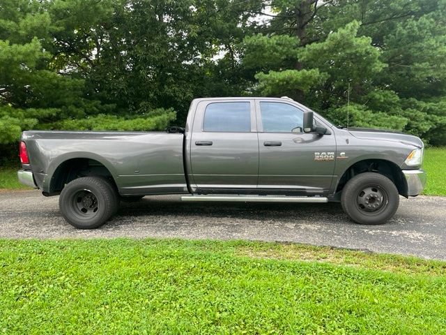 Used 2018 RAM 3500 Tradesman w/ Chrome Appearance Group AWD/4WD image 2