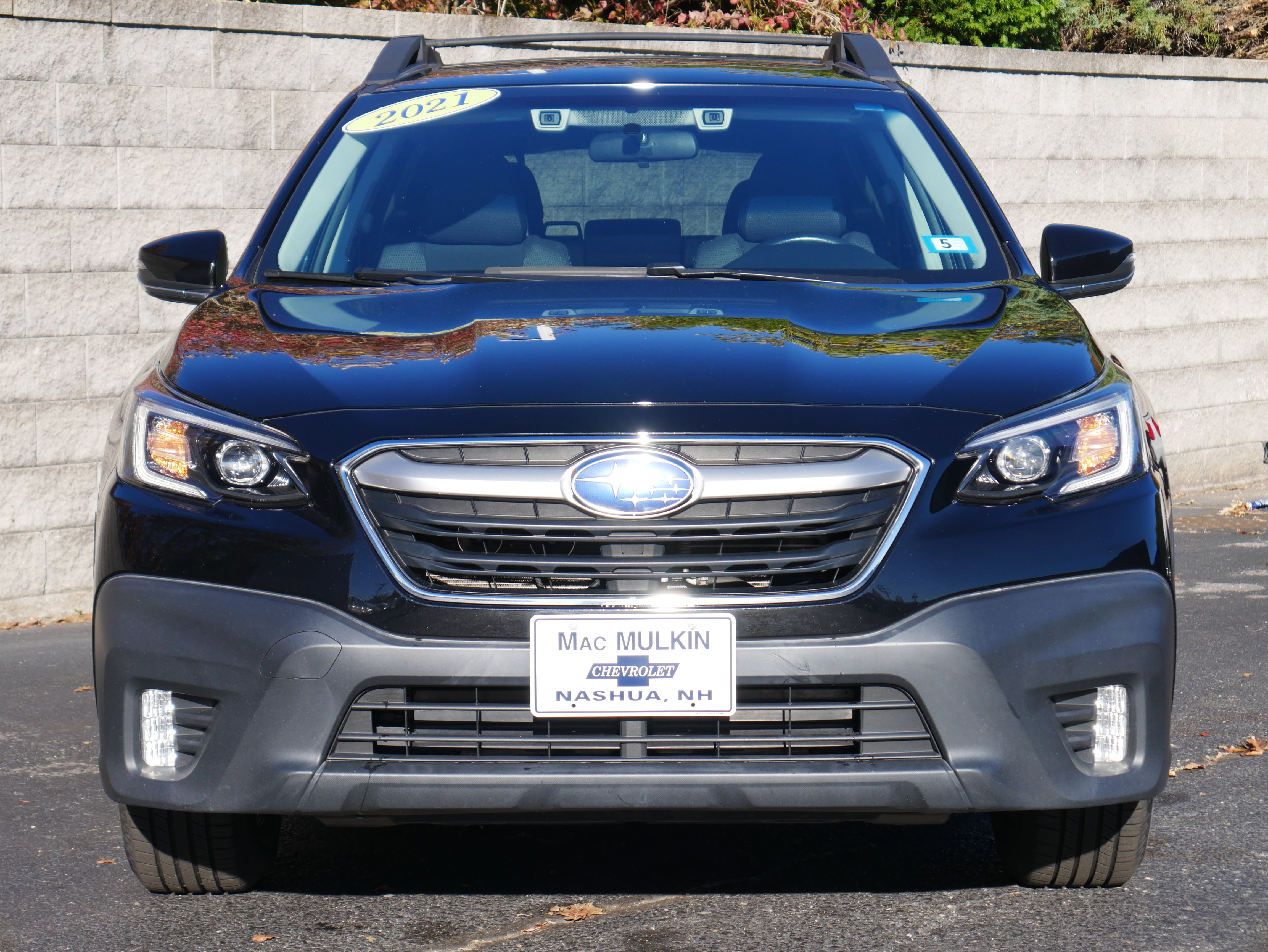 Used 2021 Subaru Outback Premium image 2