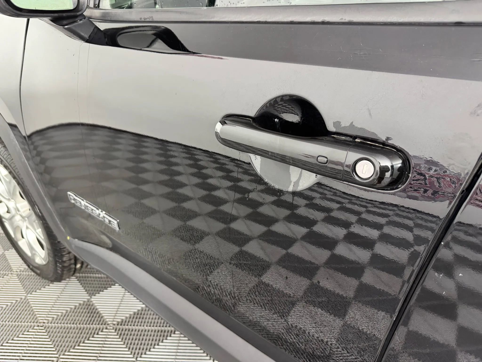 Used 2019 Jeep Renegade Limited w/ UConnect 8.4 Nav Group image 25