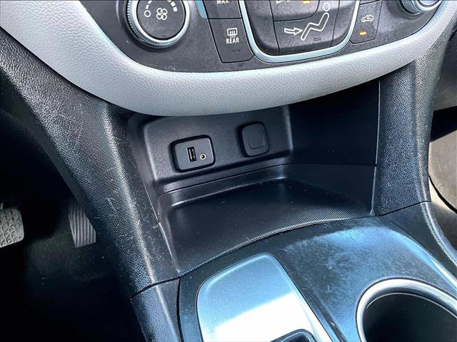 Used 2018 Chevrolet Equinox LS image 26