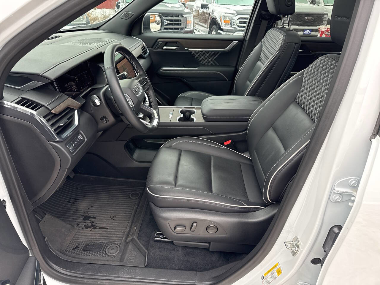 Used 2024 GMC Acadia Denali w/ LPO, Floor Liner Package image 33