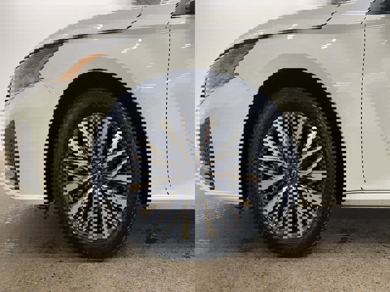 Used 2025 Nissan Altima 2.5 SV image 11