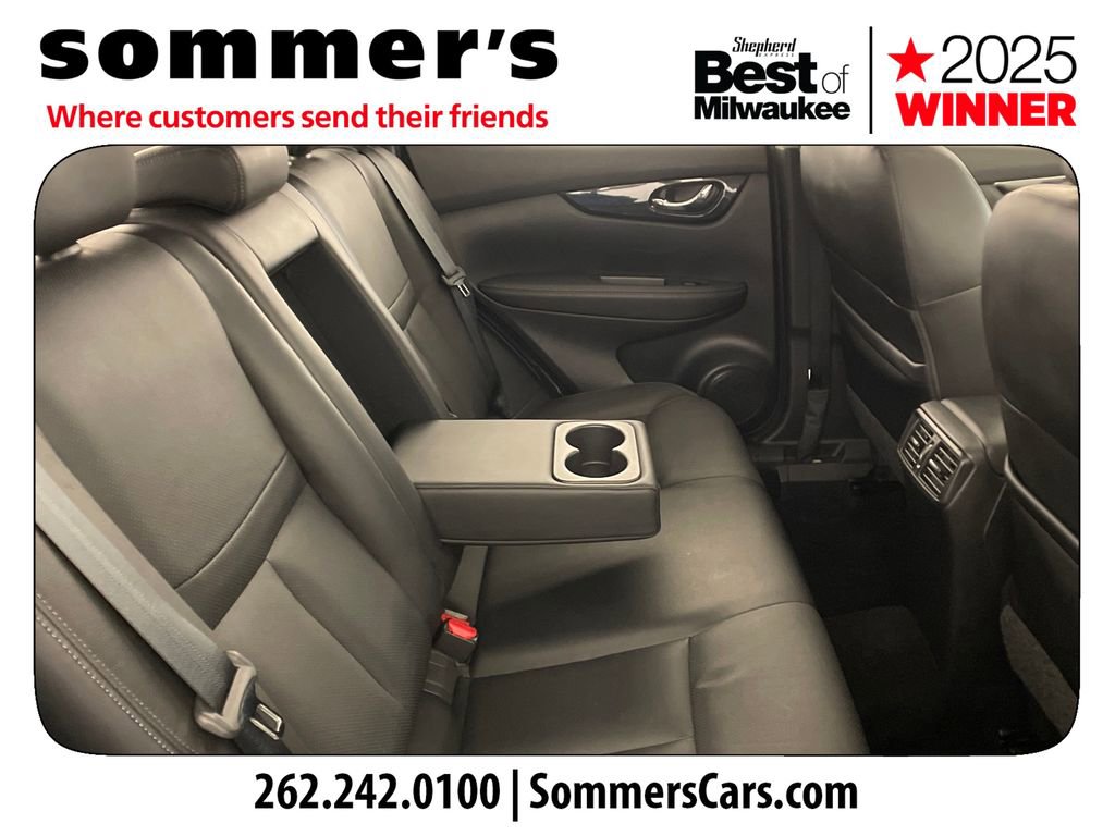 Used 2017 Nissan Rogue Sport SL w/ SL Premium Package image 27