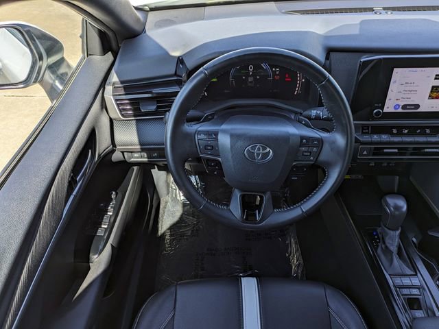 Used 2025 Toyota Camry SE image 16