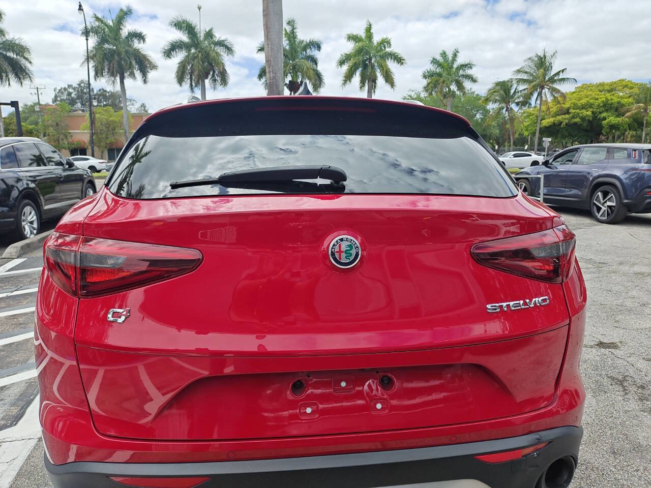 Used 2021 Alfa Romeo Stelvio Sprint w/ Sun & Sound Package AWD/4WD image 10