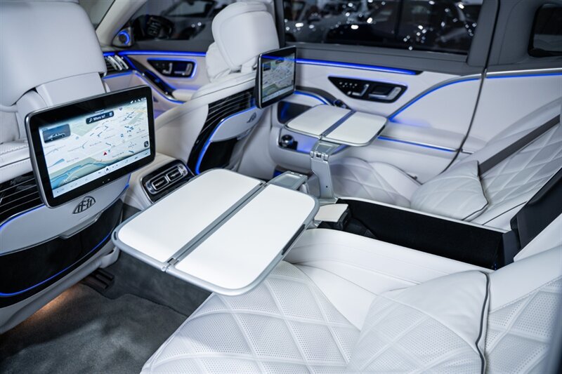 Used 2023 Mercedes-Benz Maybach S 680 4MATIC image 33