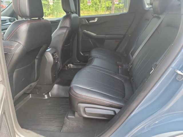 Used 2025 Ford Escape ST-Line Elite w/ Premium Technology Package AWD/4WD image 31
