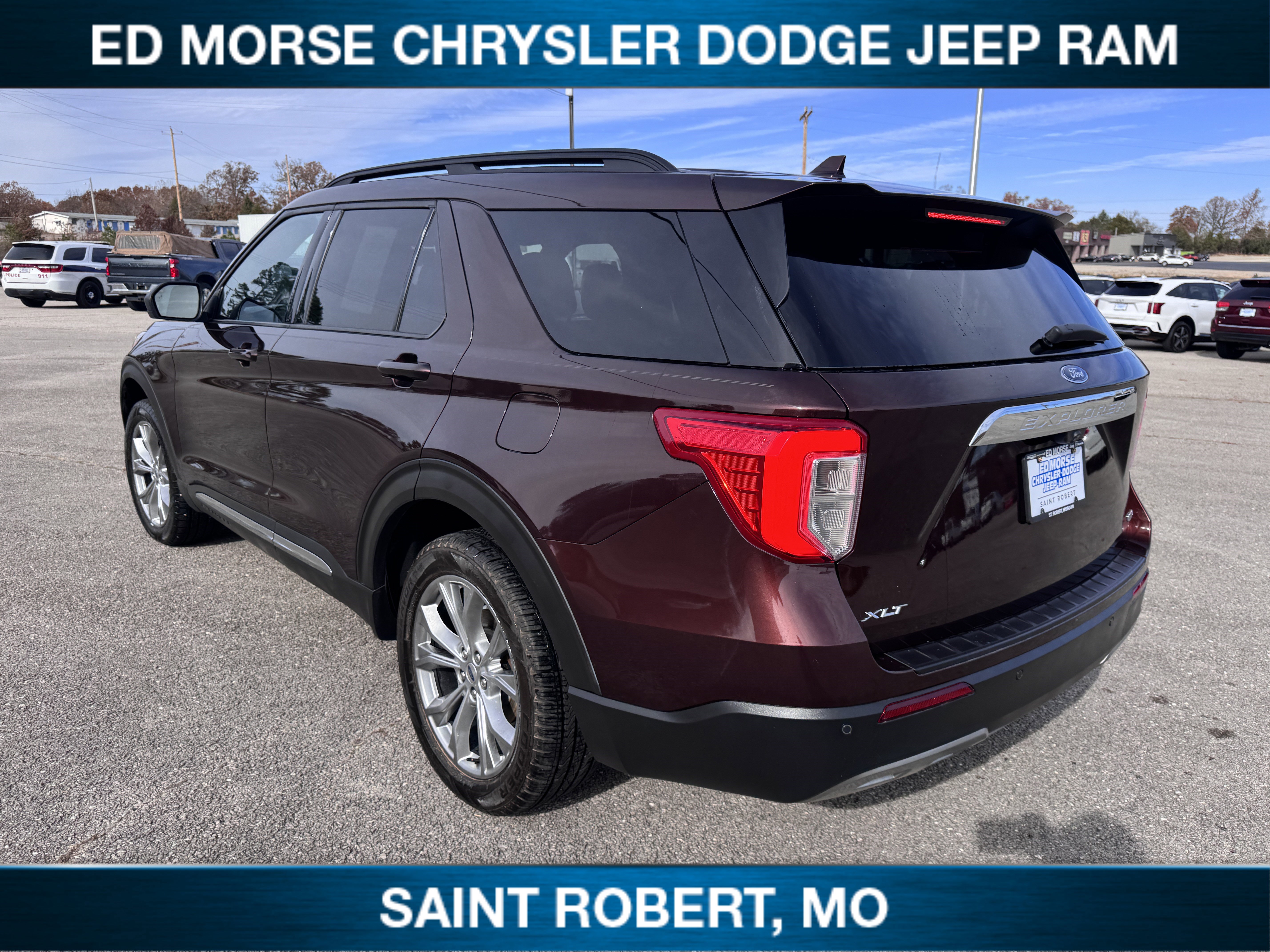 Used 2020 Ford Explorer XLT w/ Equipment Group 202A image 6