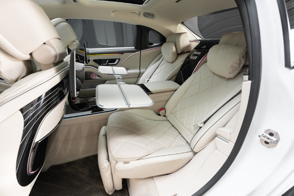 Used 2024 Mercedes-Benz Maybach S 580 4MATIC image 45