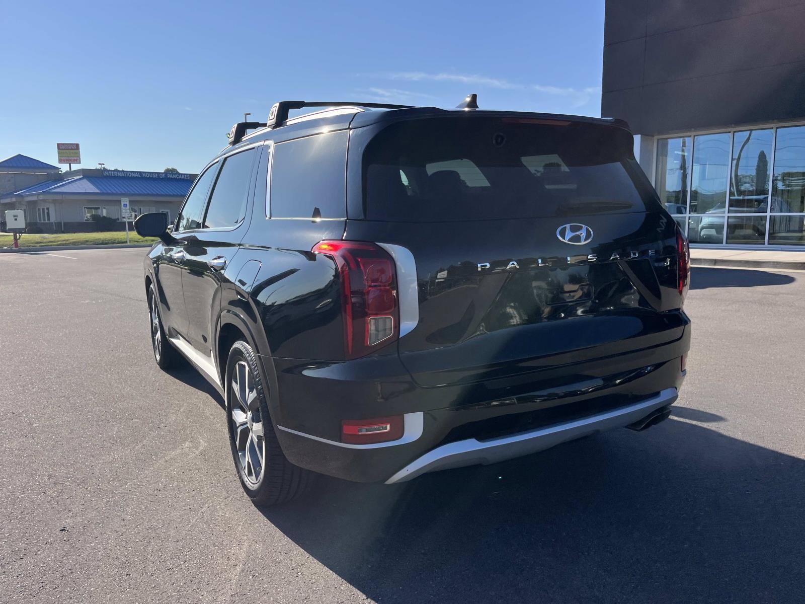 Used 2022 Hyundai Palisade Limited FWD image 5