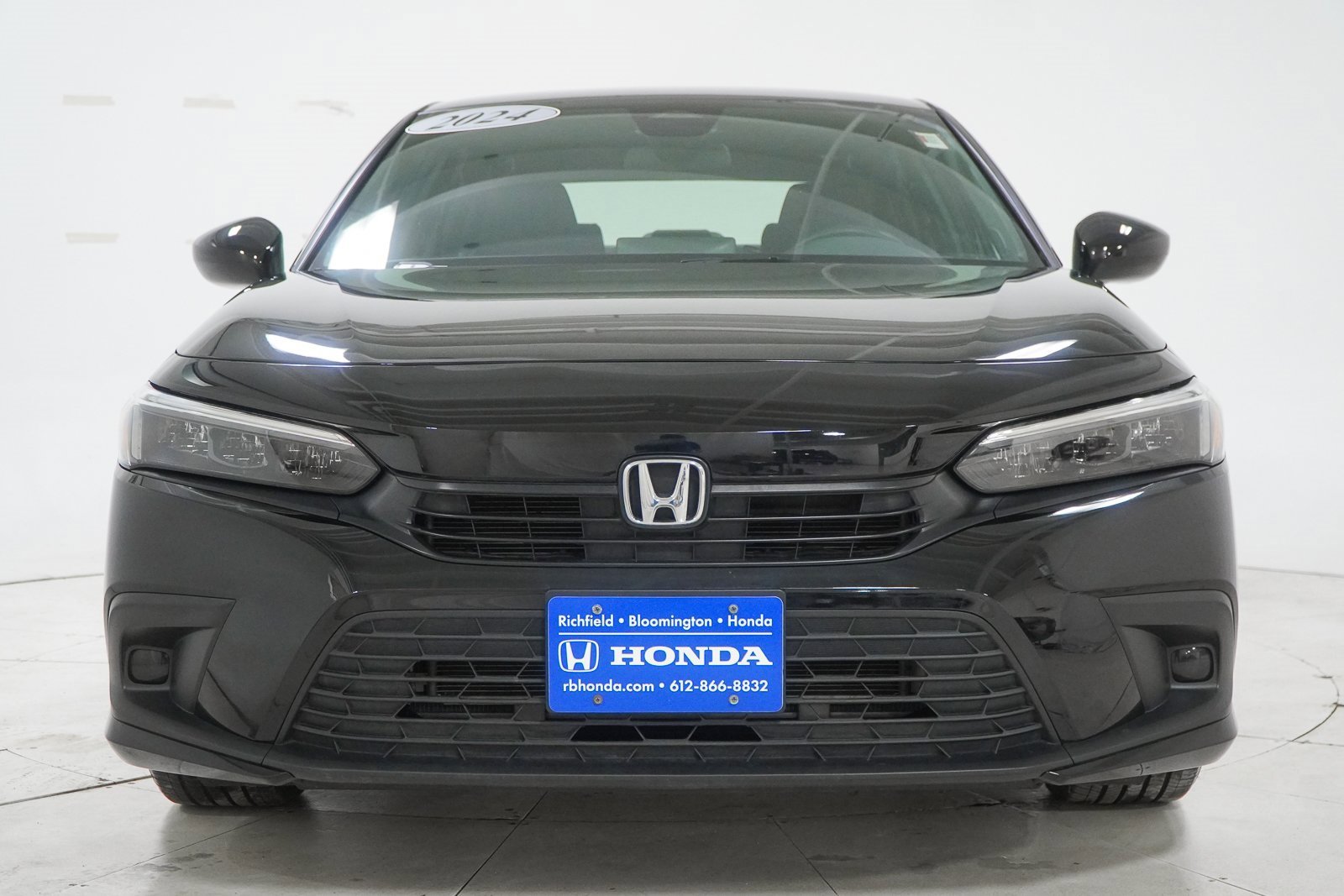 Used 2024 Honda Civic Sport image 3