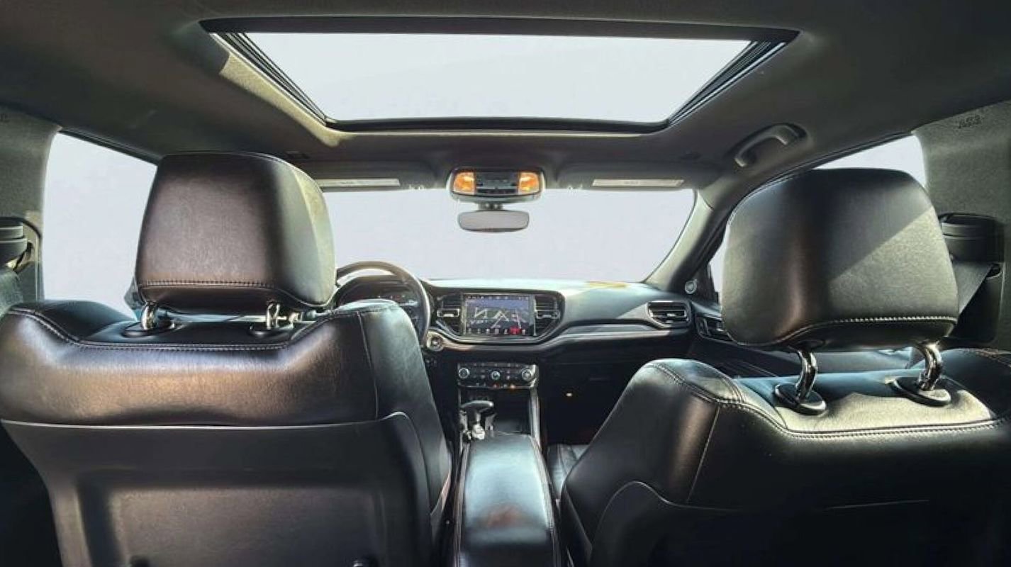 Used 2022 Dodge Durango R/T w/ Blacktop Package image 7