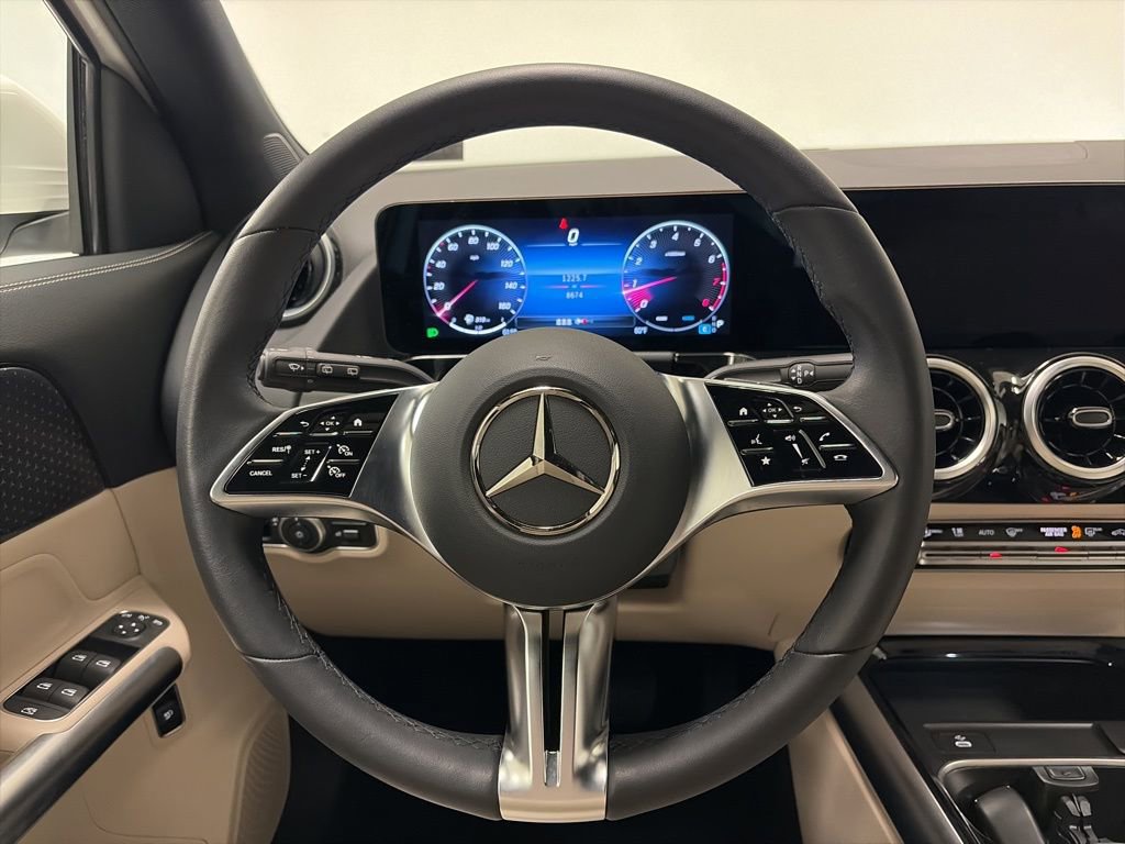 Certified 2025 Mercedes-Benz GLA 250 4MATIC image 16