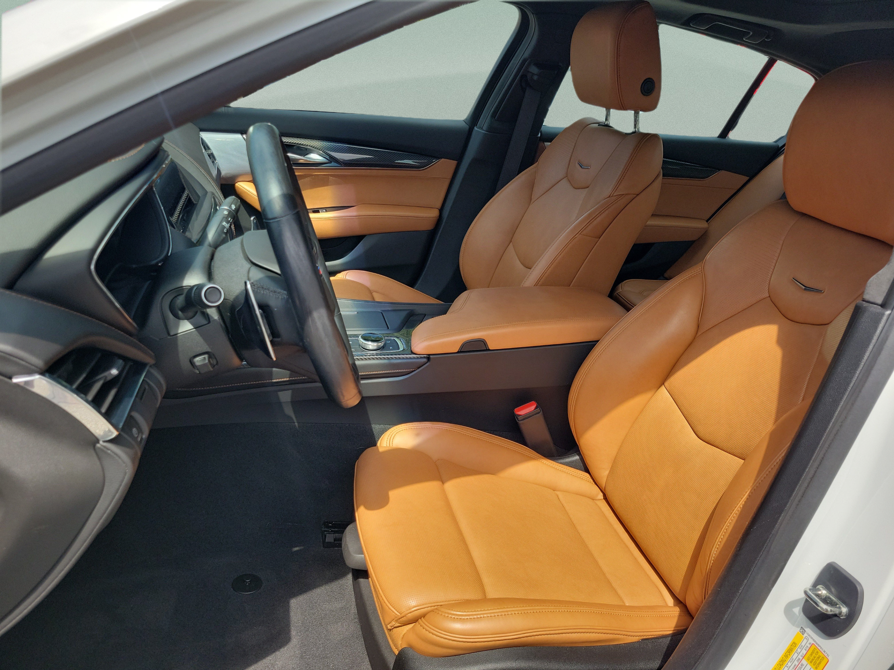 Used 2023 Cadillac CT5 V w/ Platinum Package RWD image 14