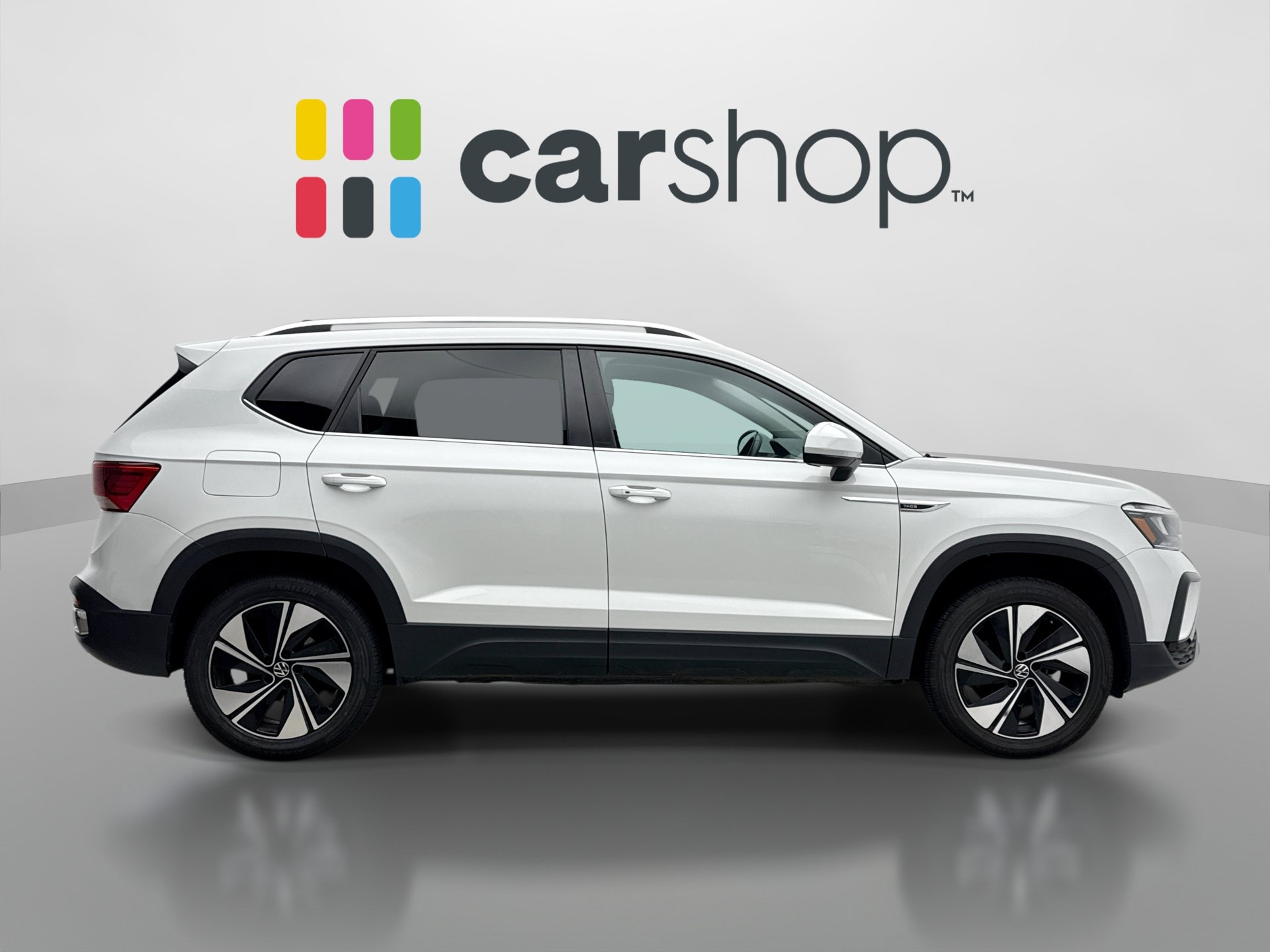 Used 2024 Volkswagen Taos SE AWD/4WD image 6