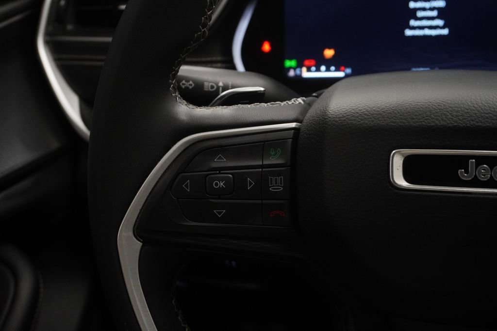 Certified 2023 Jeep Grand Cherokee L Laredo AWD/4WD image 39