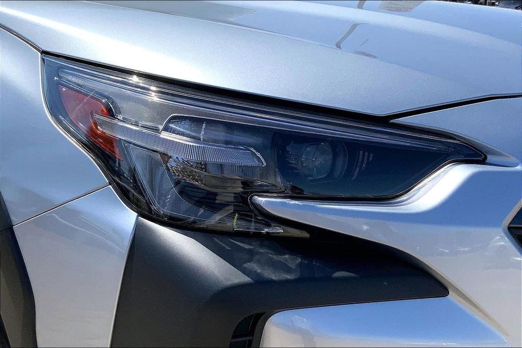 Certified 2025 Subaru Outback Limited image 30