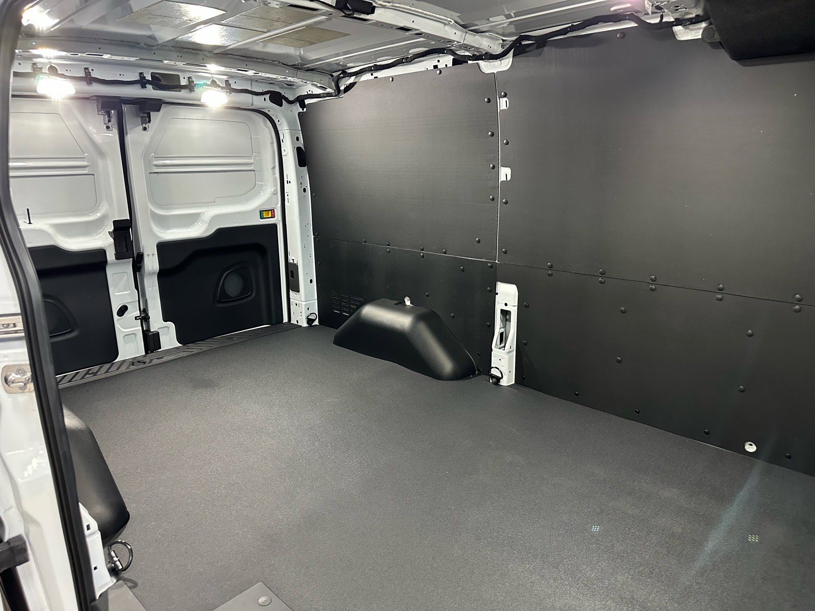 New 2026 Ford Transit 150 Low Roof w/ Load Area Protection Package RWD image 9