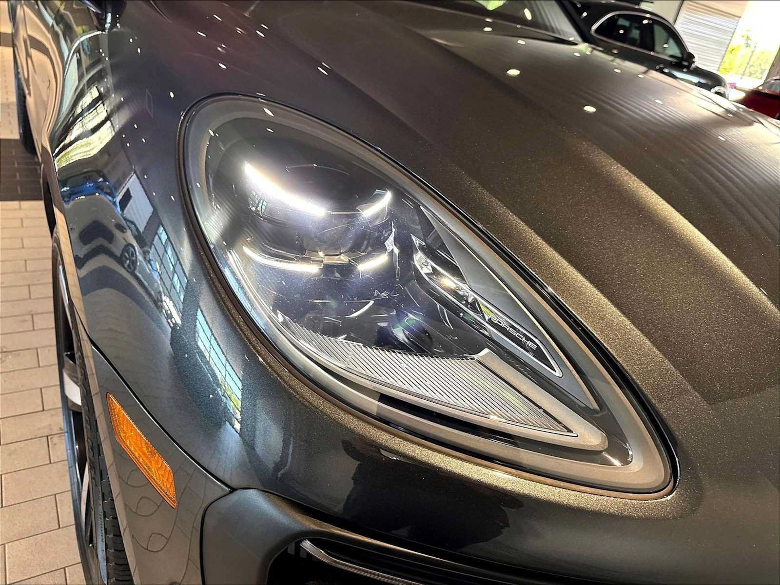Used 2025 Porsche Macan S AWD/4WD image 15