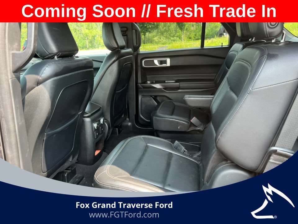 Certified 2020 Ford Explorer XLT w/ Equipment Group 202A AWD/4WD image 4