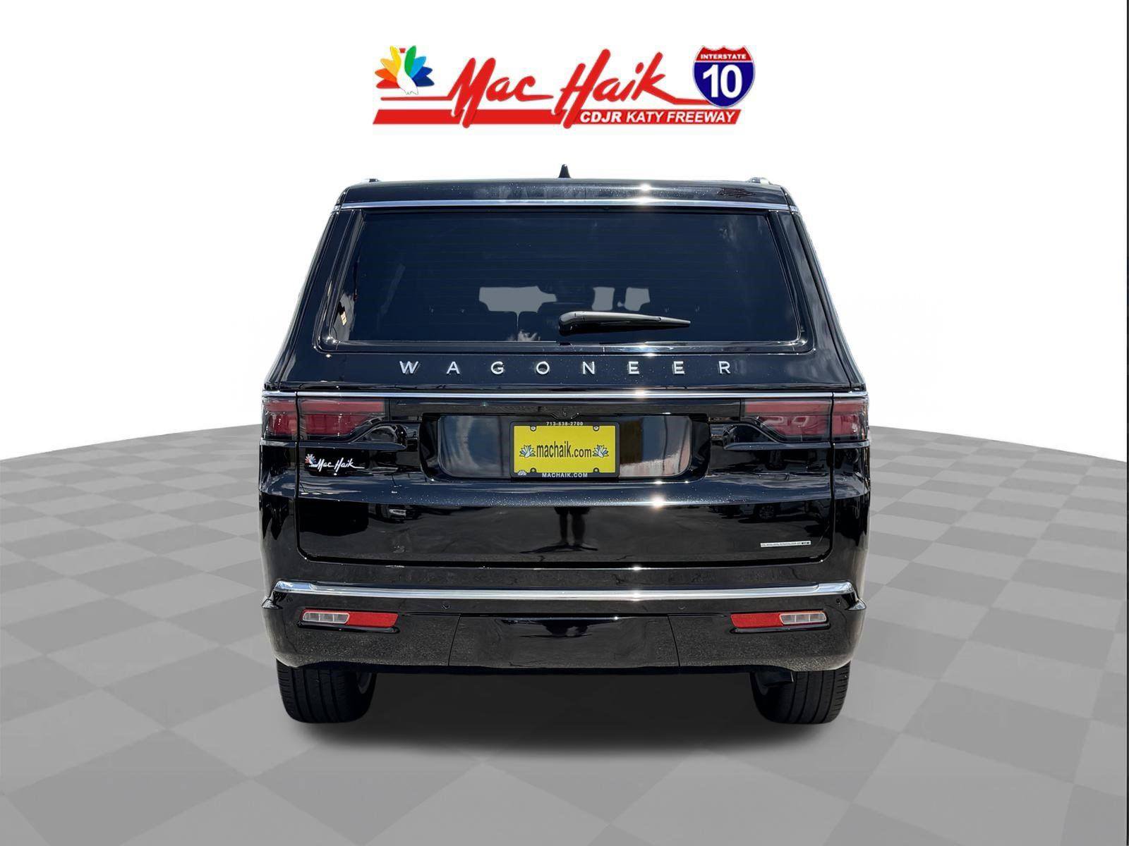Used 2024 Jeep Wagoneer Series III w/ Premium Group I AWD/4WD image 6