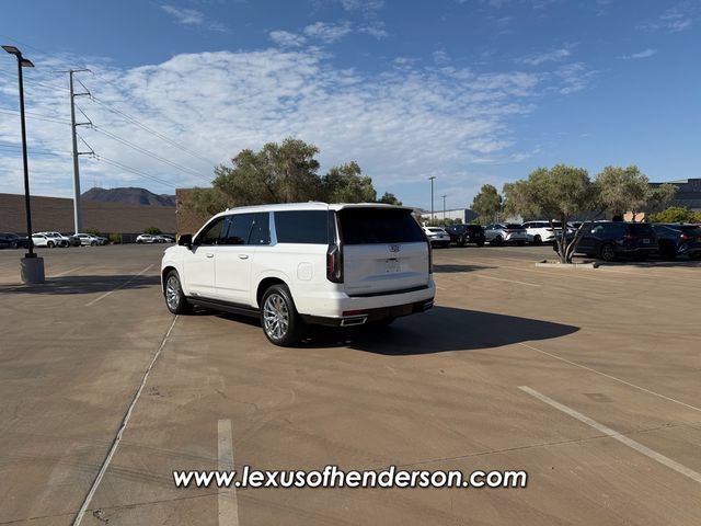 Used 2021 Cadillac Escalade ESV Premium Luxury w/ Driver Assist Tech Package AWD/4WD image 3