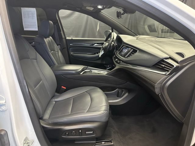 Used 2024 Buick Enclave Premium AWD/4WD image 15
